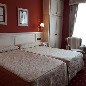 Hotel Leonor Mirón